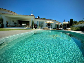 MARBELLA VILLA GUADALMINA GOLF by HOMING